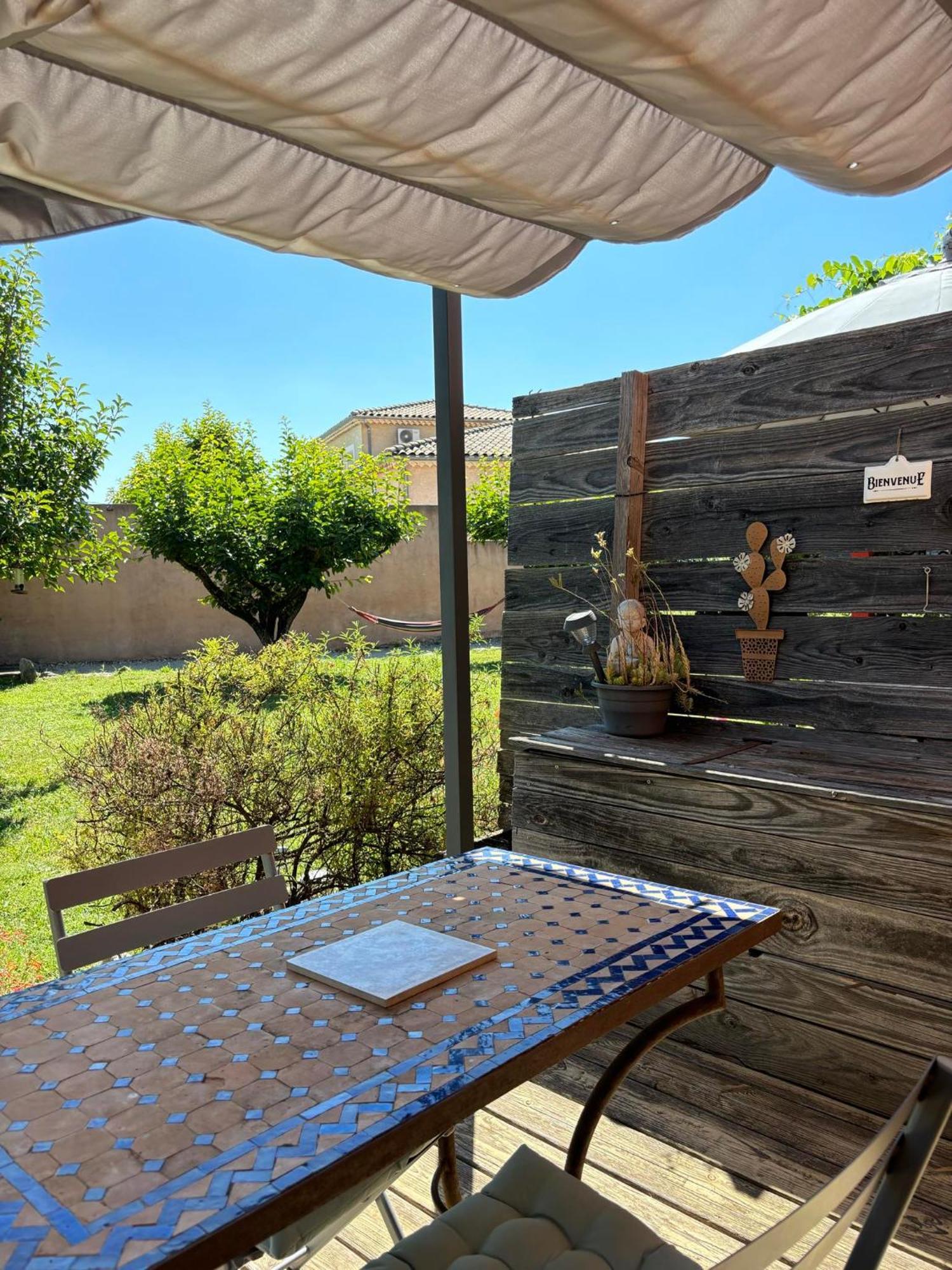 Brindepaille Bed and Breakfast Vallon-Pont-dʼArc Exteriör bild